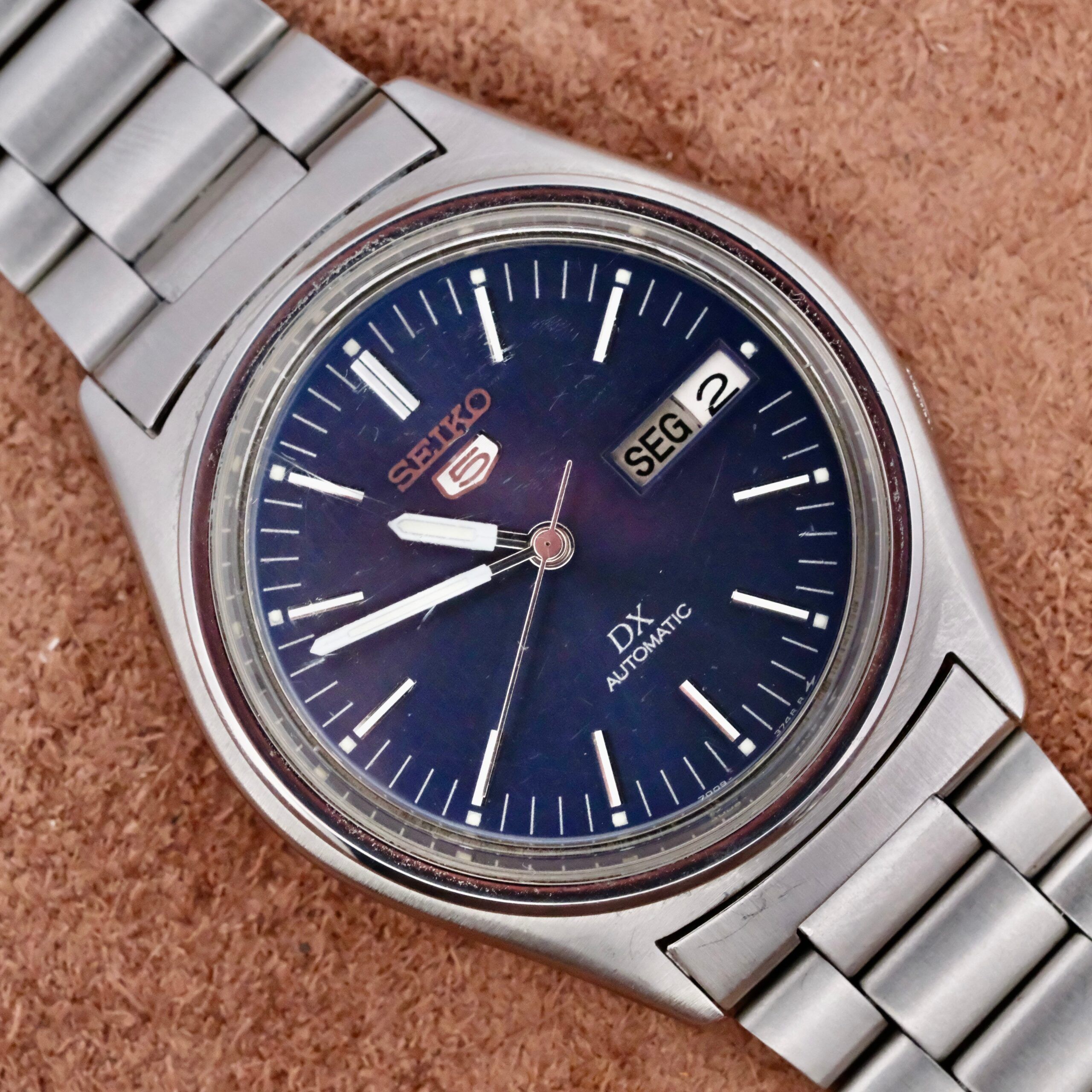 seiko automatic day date cal 7009 watch blue dial 116 1 scaled 1